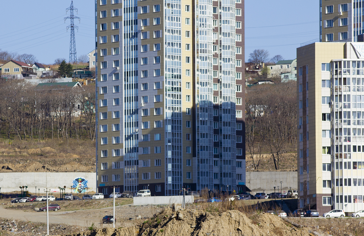 На опорной стенке улицы Сочинской появилось граффити – Патрокл