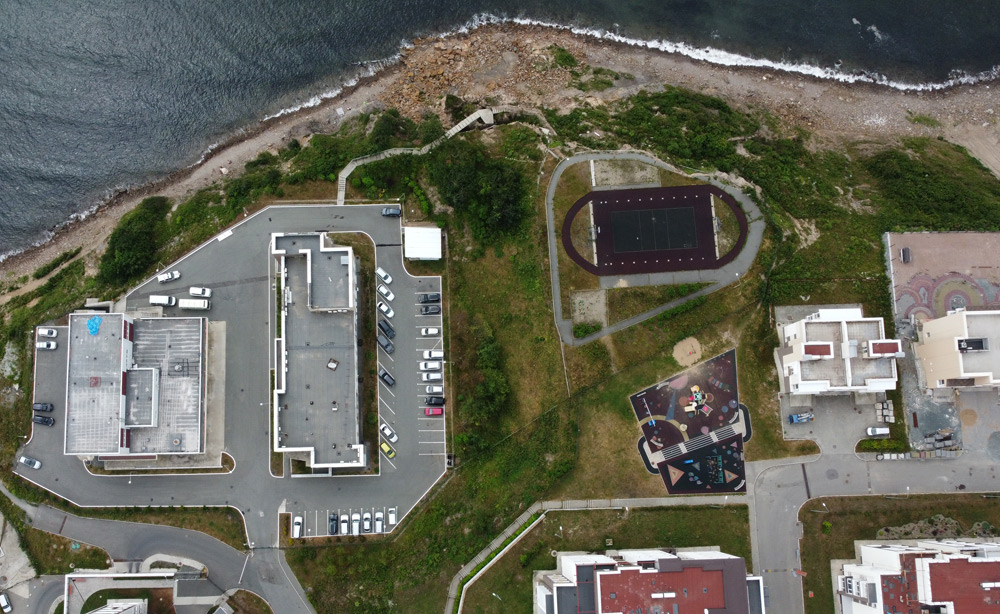 лео-стадион